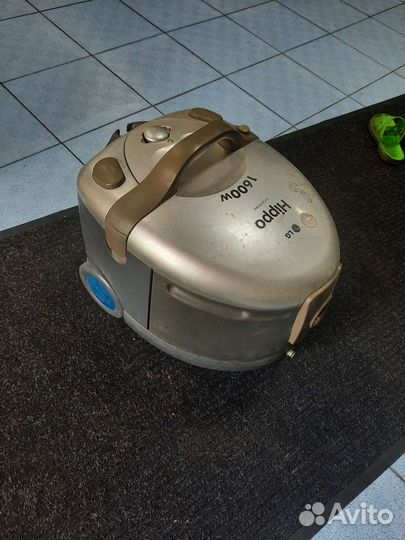 Пылесос LG Hippo V-C9165WA