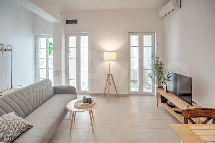 Дом 200 м² на участке 110 м² (Черногория)