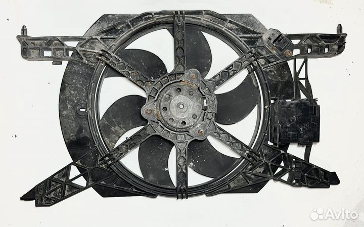 Вентилятор основной Renault Laguna (1.6 - 1.8 )