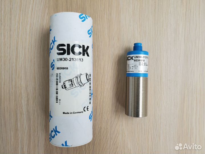 Ультразвуковой датчик sick UM30-213113