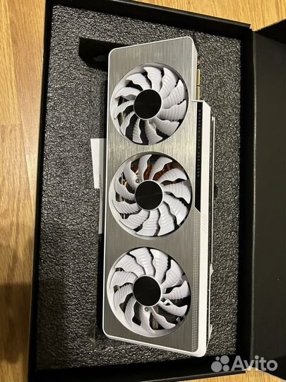 Gigabyte gtх 3090 на 24 гг