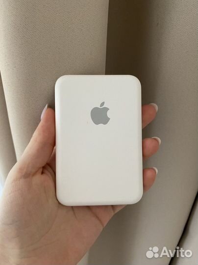 Повербанк для айфона iPhone Magsafe battery pack