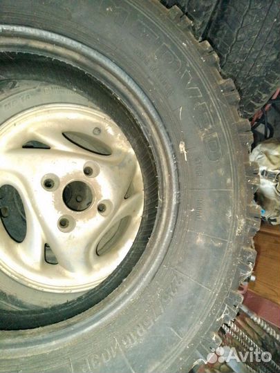 Bridgestone Desert Dueler 225/75 R16