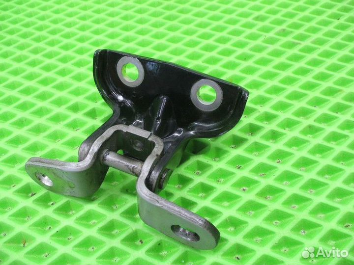 Петля двери задней правой верхняя Hyundai Creta