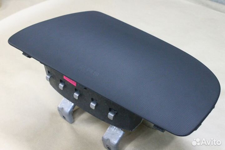 Торпедо Mitsubishi L200 панель приборов