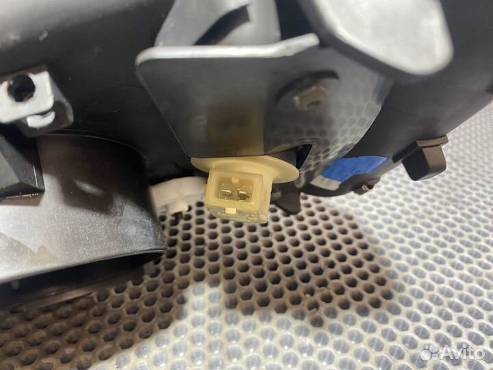 1699301 Фара правая Daf XF105, Daf XF95