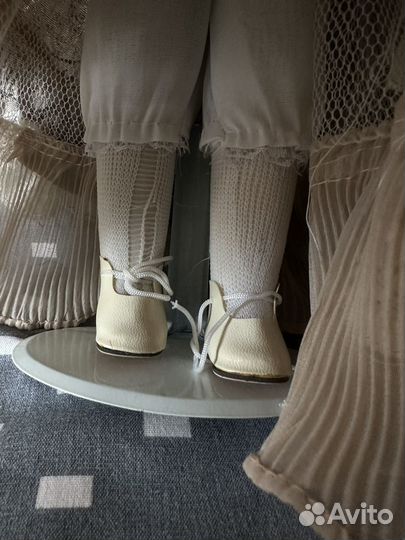 Коллекционная винтажная кукла Emerald Doll 2004