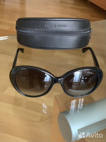 Солнцезащитные очки Giorgio Armani
