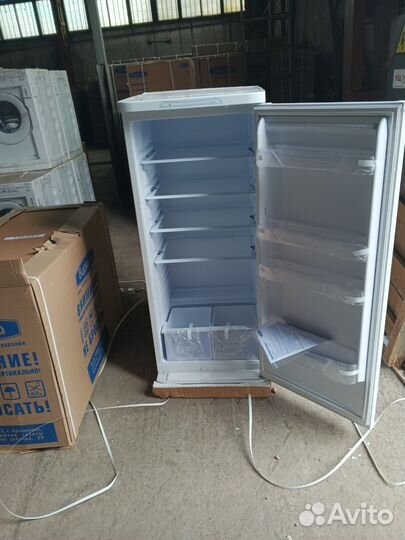 Холодильник Бирюса 542
