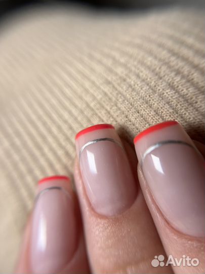 Маникюр и педикюр