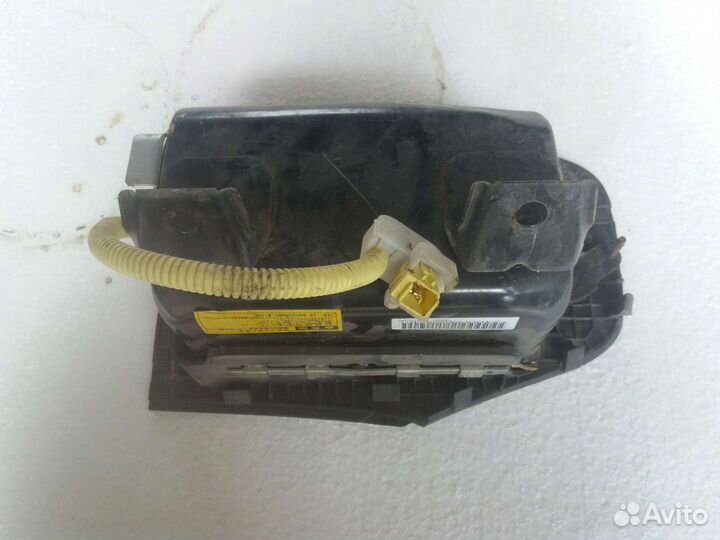 Подушка безопасности пассажира Тойота приус 10