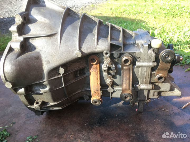 Коробка передач мерседес 190 4-х ступка
