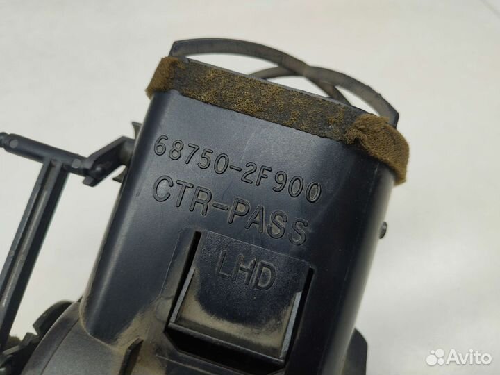 Воздуховод центральный Nissan Primera P11 1998 г.в