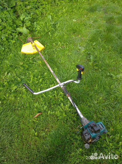 Триммер бензиновый бу Makita BCM 2310