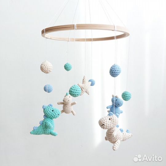 Детский мобиль в кроватку