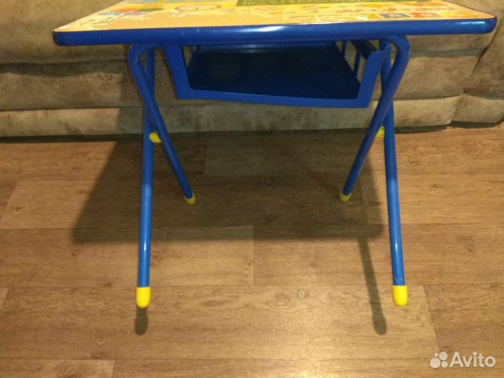Столик детский для занятий