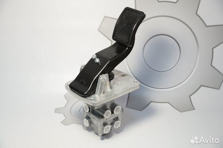 Кран тормозной 2-х