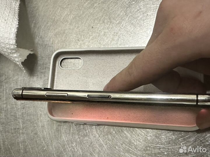 iPhone Xs, 64 ГБ