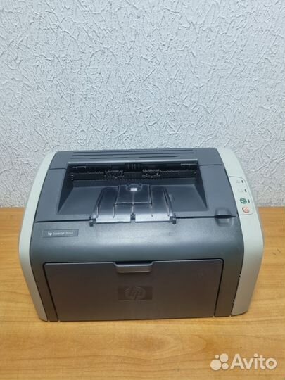 Входной лоток HP 1010 новый нижный
