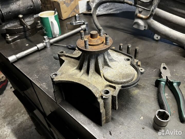 Кронштейн вискомуфты 3vze toyota 4runner hilux