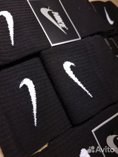 Носки высокие черные