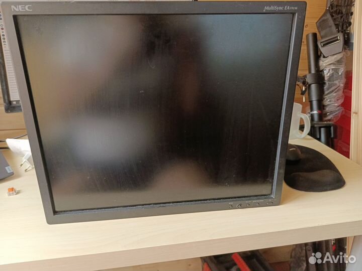 Монитор 19 дюймов