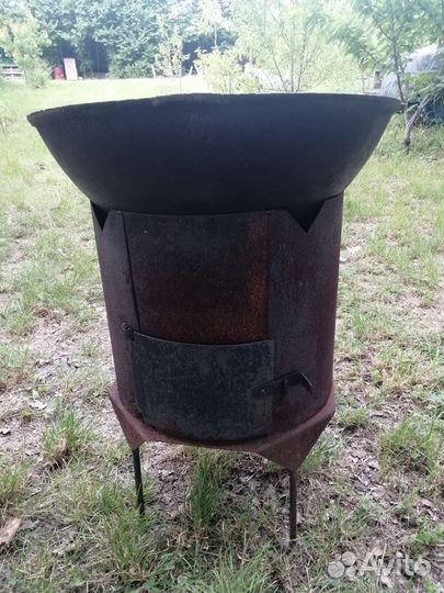 Казан чугунный с печкой