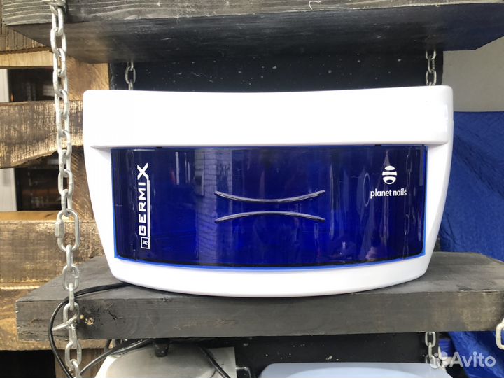 Стерилизатор ультрафиолетовый Planet Nails Germix