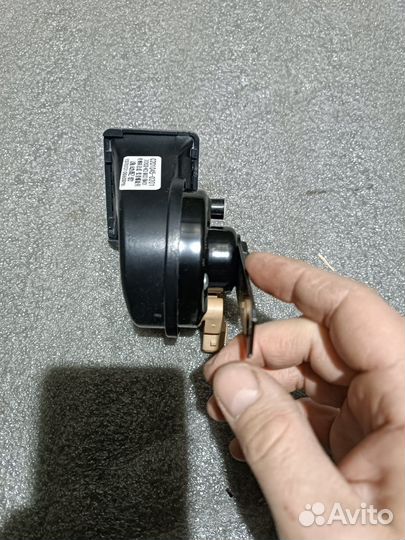 Сигнал звуковой клаксон передний Changan Cs35 Plus