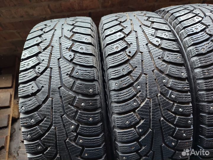 Nokian Tyres Nordman 5 SUV 215/65 R16