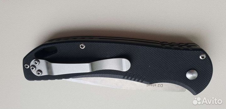 Нож для туризма и похода