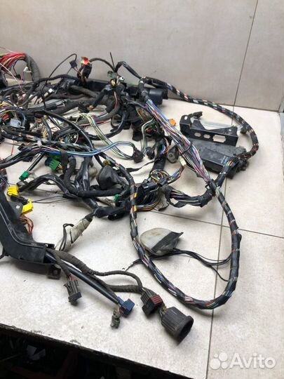 Проводка подкапотная Saab 9000 седан 2290 куб.см