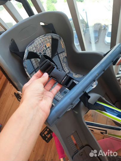 Детское кресло на велосипед переднее
