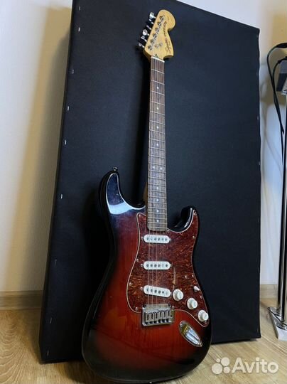 Электрогитара Fender Squier Stratocaster