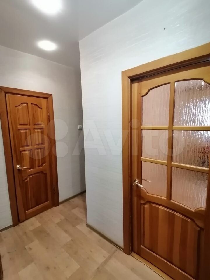 2-к. квартира, 56 м², 1/2 эт.