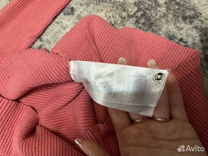 Джемпер Guess