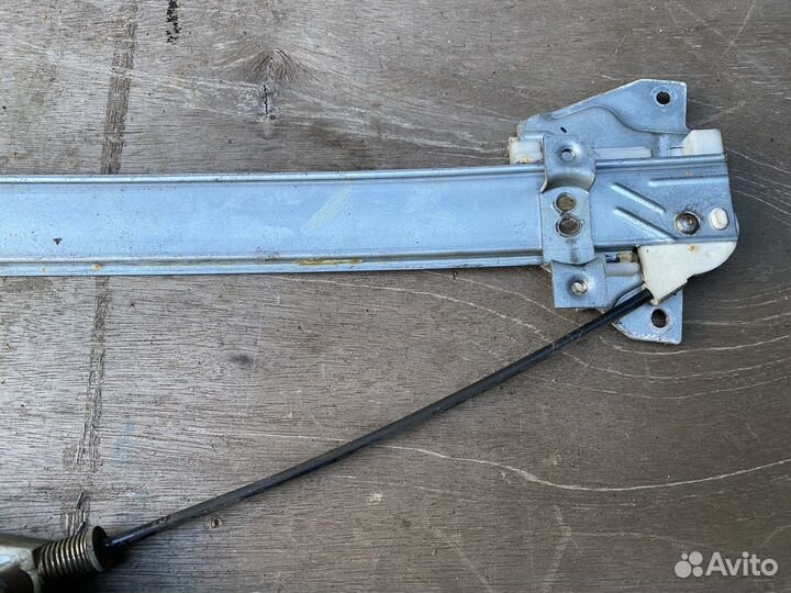 Стеклоподъемник задний левый Pajero 2