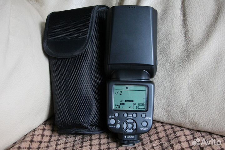 Фотовспышка Triopo TR-988 для Canon и Nikon