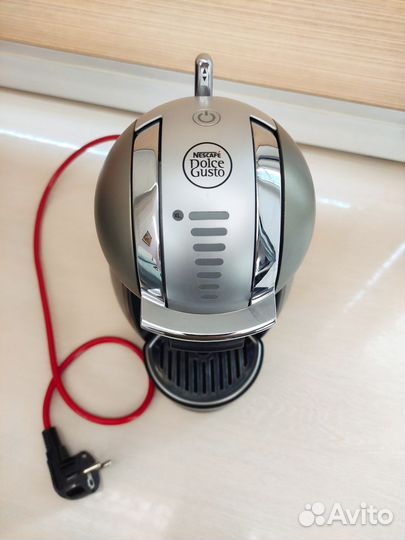 Капсульная кофемашина dolce gusto