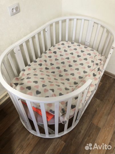 Кроватка трансформер с маятником