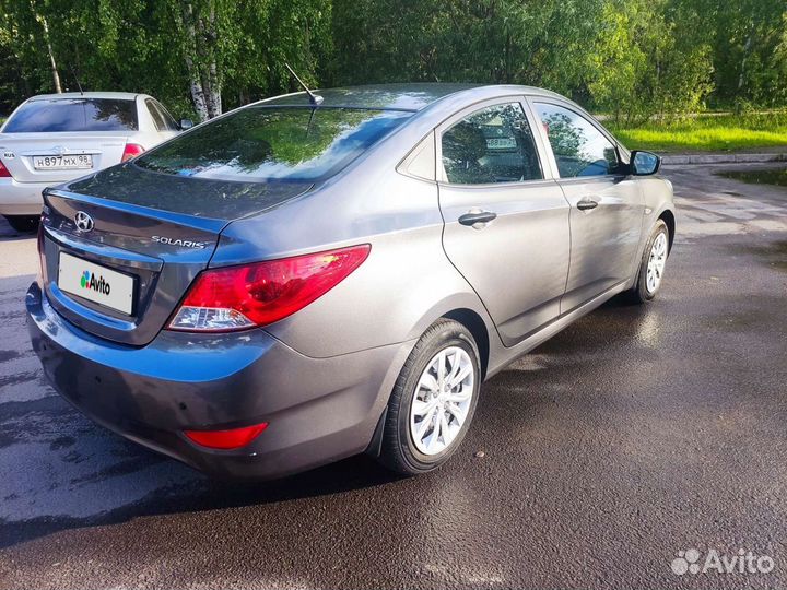 Hyundai Solaris 1.4 AT, 2011, 32 480 км