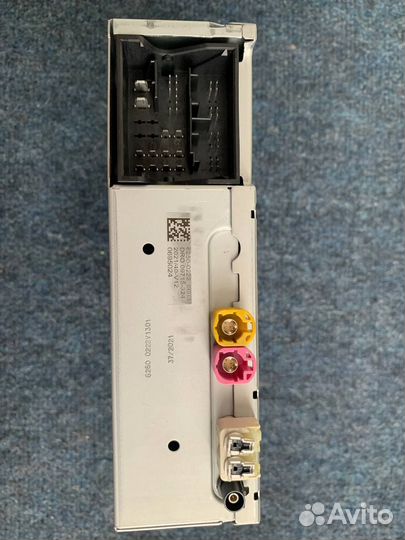 Блок управления магнитолы, навигации VW Tiguan