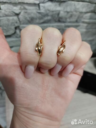 Золотые серьги