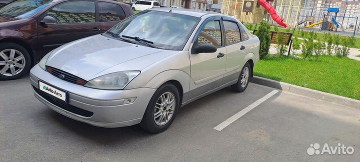 Ford Focus 2.0 МТ, 2001, 2 300 км
