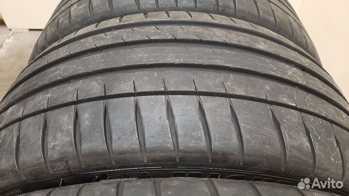 Michelin Pilot Sport 4 S 235/40 R19 96Y