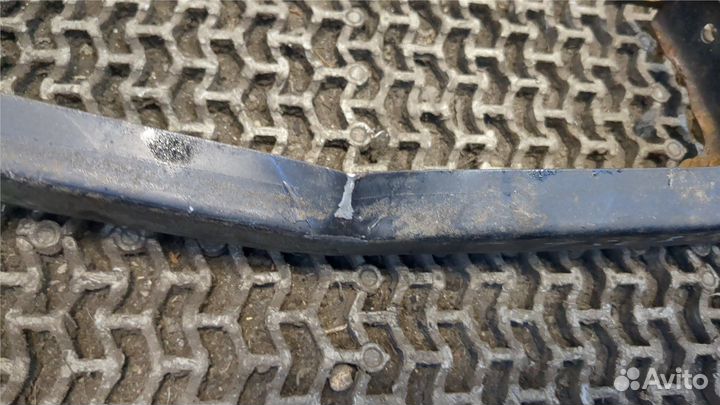 Ресничка под фару Mazda Bongo Friendee, 1995