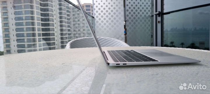 Apple MacBook air m1