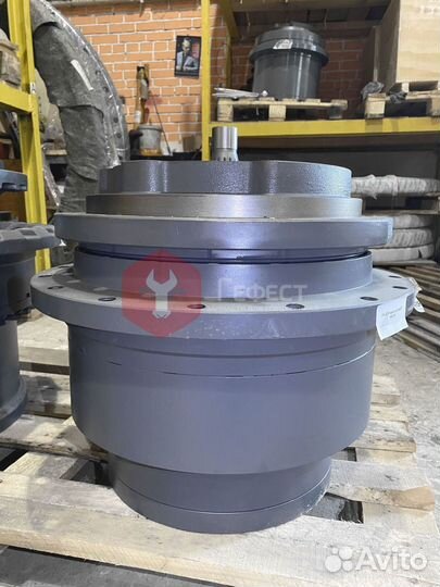 Бортовой редуктор EC290CL 14551155