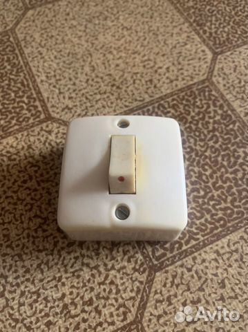 Выключатель одноклавишный