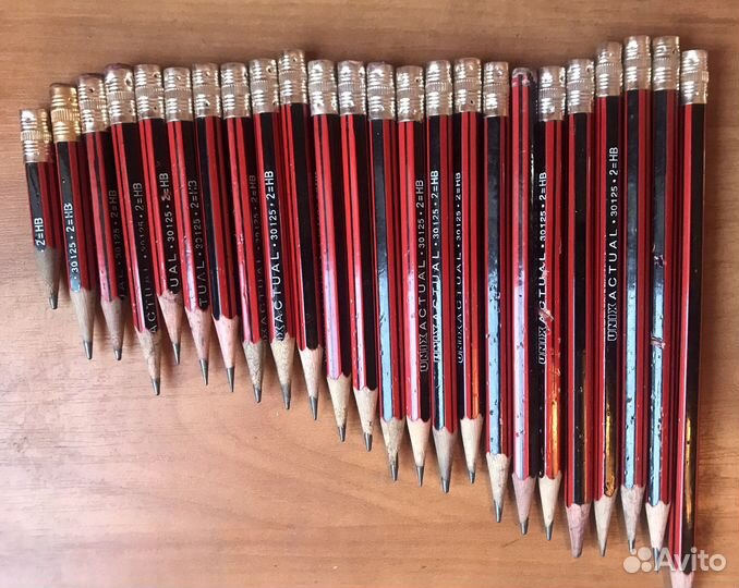 Карандаши, ручки, ластики, линейки, точилки